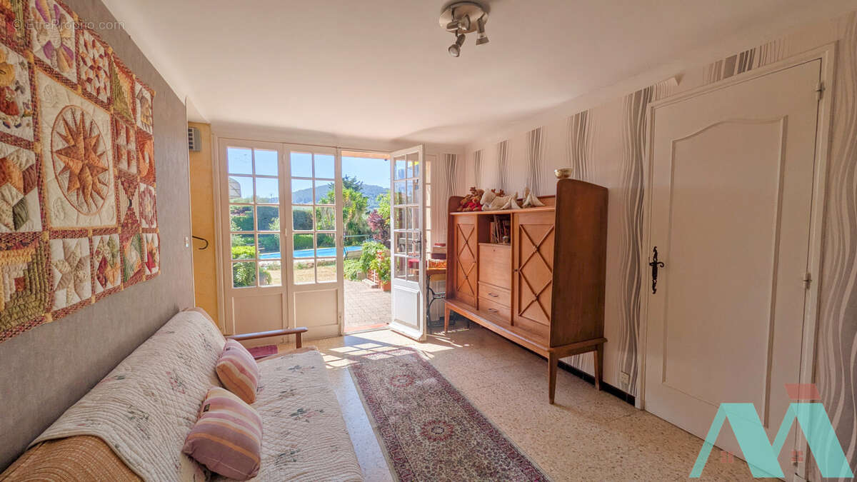 Maison à LA CADIERE-D'AZUR