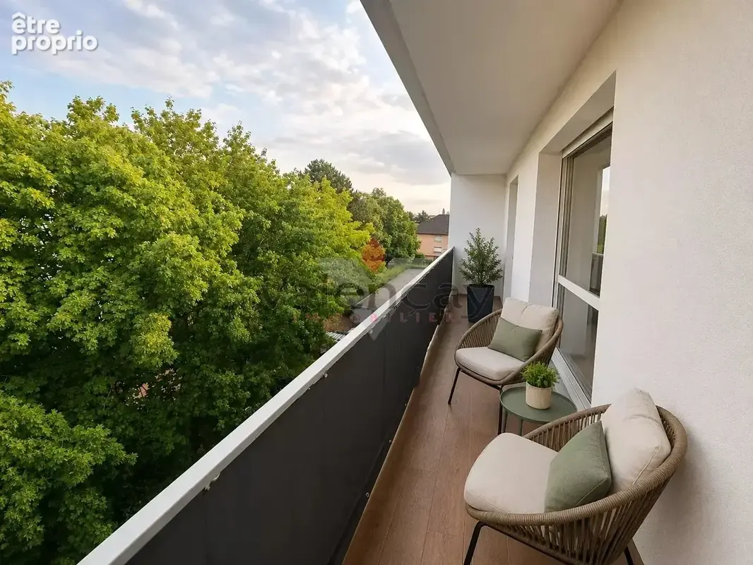 Sausheim, 4 p /2 cbres -dernier étage –  entièrement rénové – balcon sans vis-à-vis- 2 garages - vente interactive - photo 2