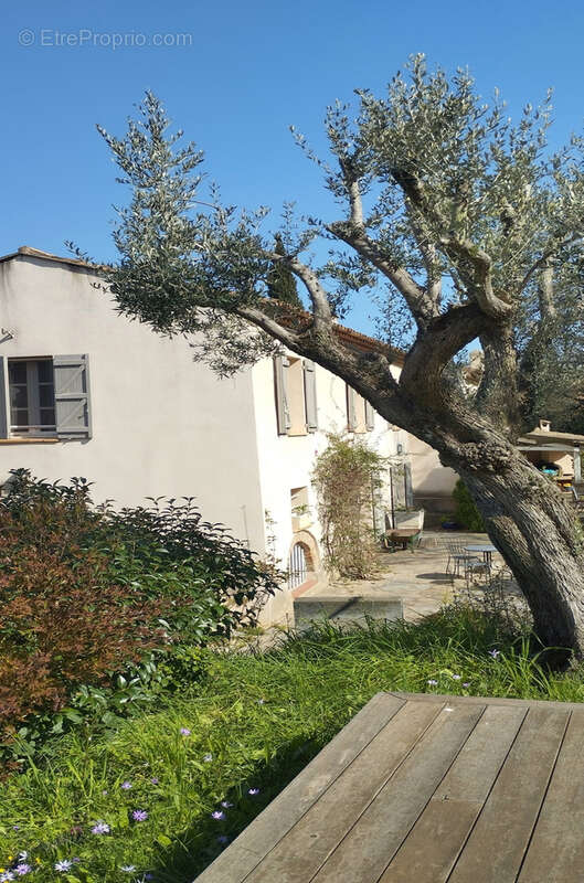 Maison à HYERES