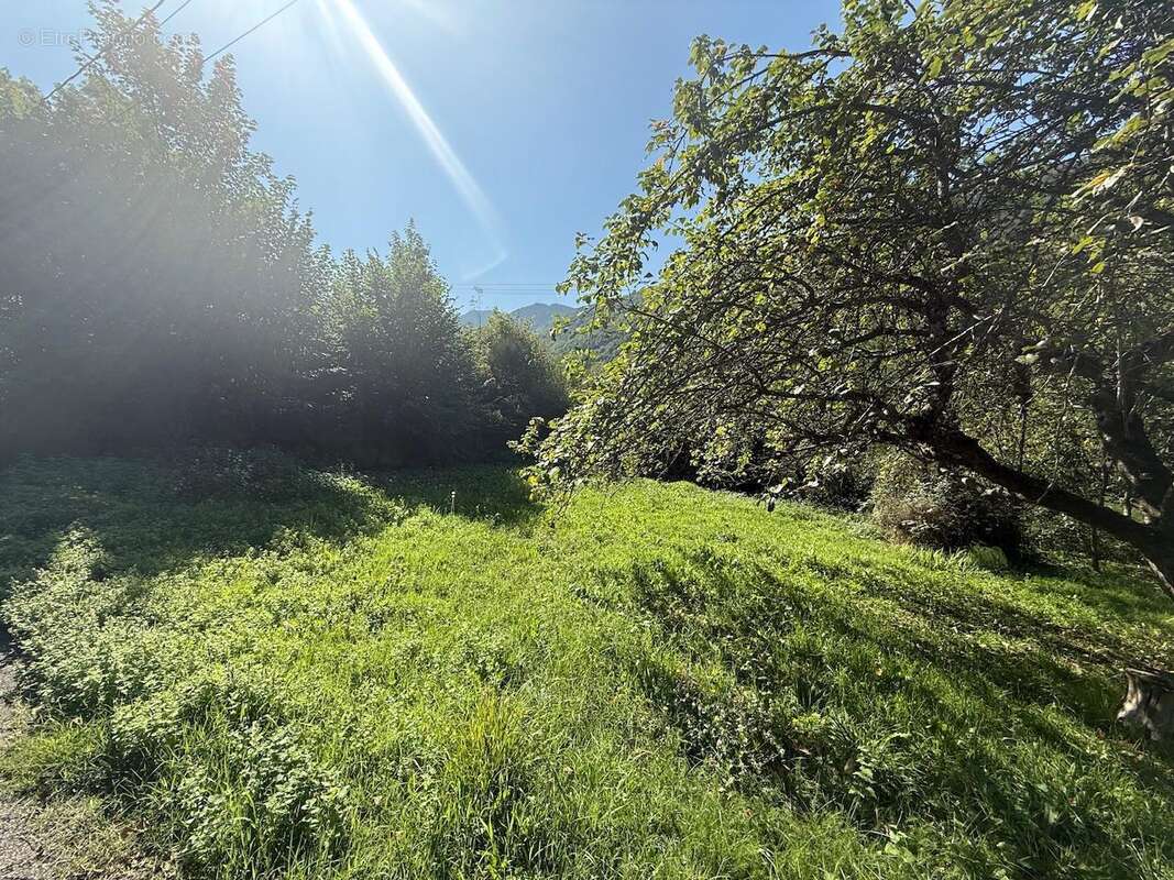   - Maison à AX-LES-THERMES