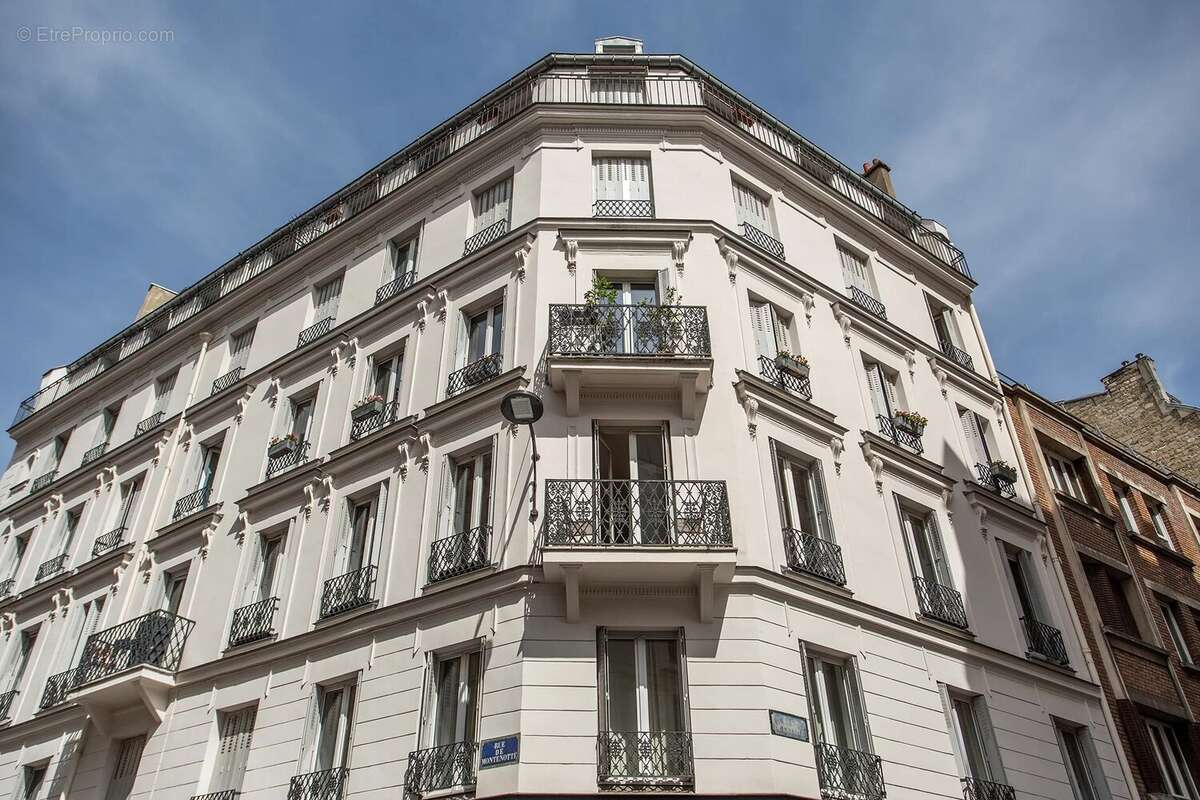 Appartement à PARIS-17E