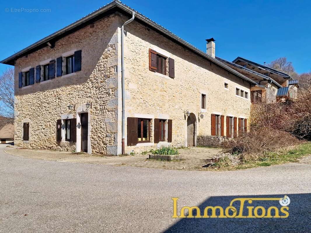 Maison à MALLEVAL-EN-VERCORS