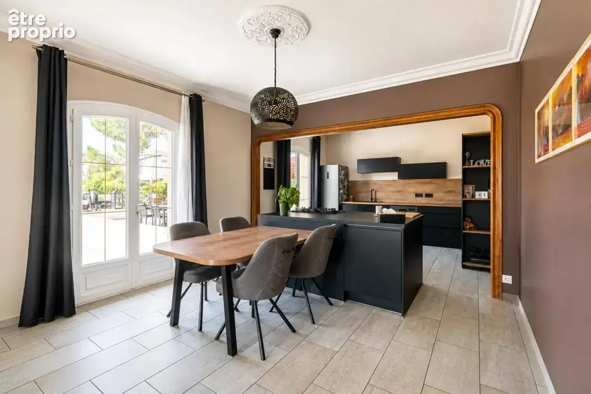 Maison de 6 pièces de 179 m² à Gabian - photo 9