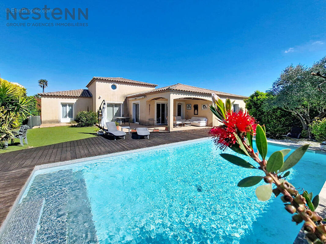 Maison à SAINT-SERIES
