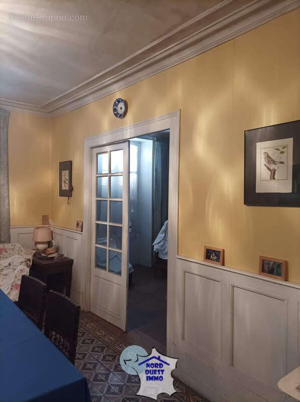 Maison à COUTERNE