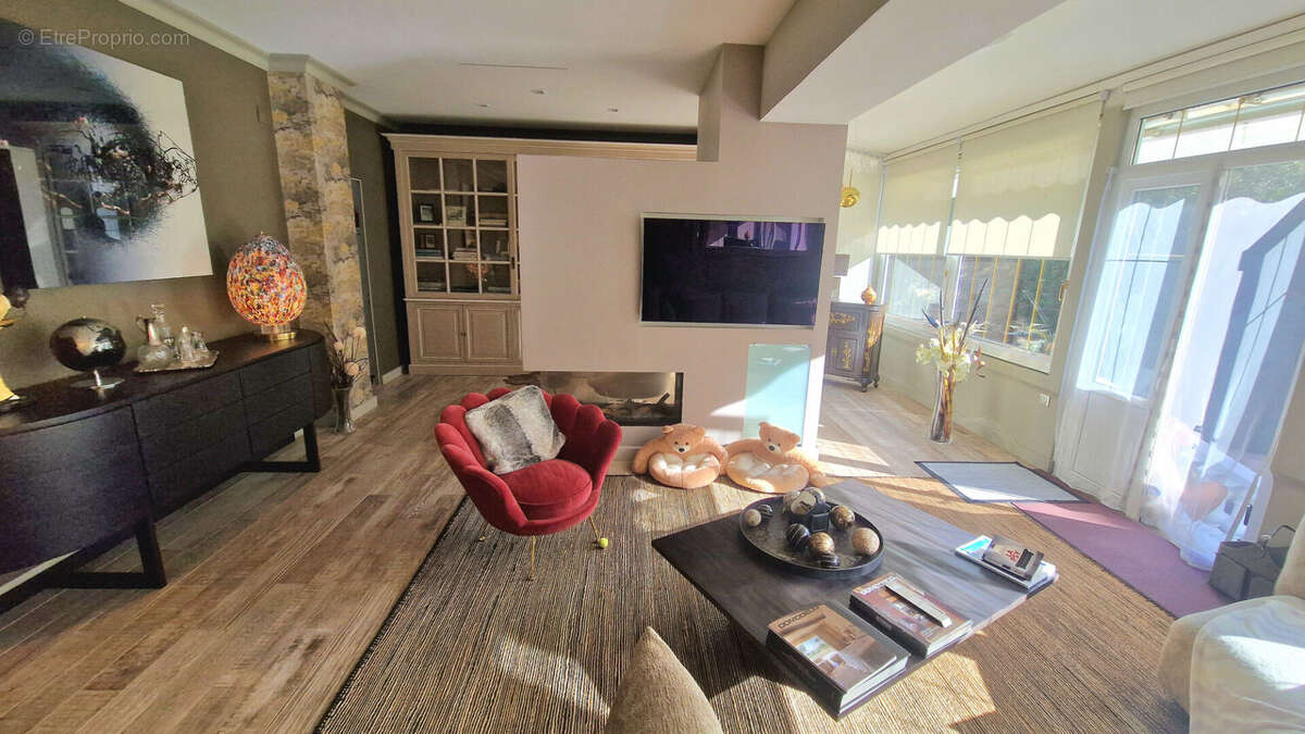 Maison à SAINT-RAPHAEL