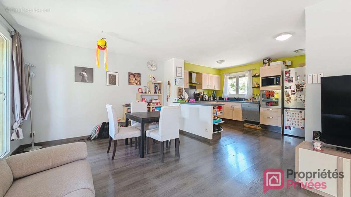 Maison Istres 4 pièce(s) 92 m2 - photo 2
