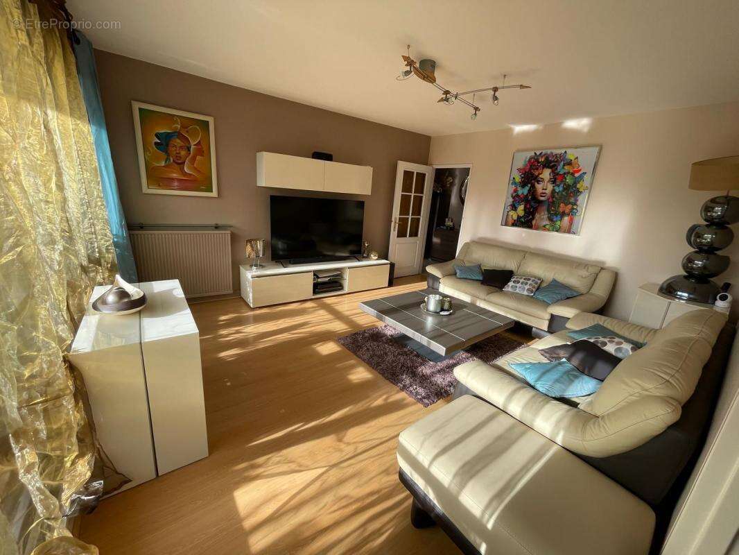 Appartement à BALLAINVILLIERS