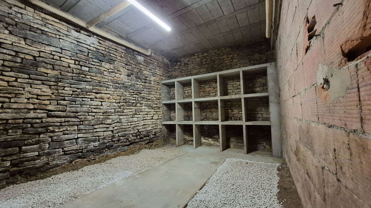 Maison à PERNAND-VERGELESSES