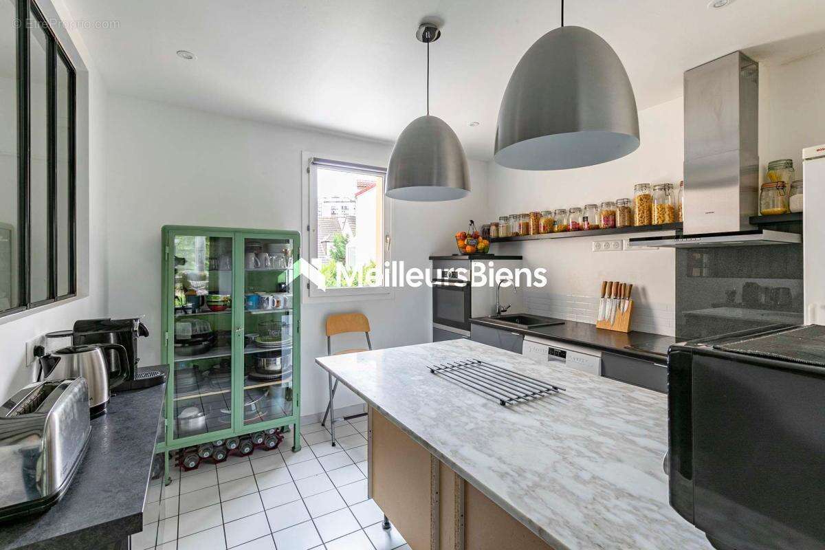 Maison à VILLENEUVE-LA-GARENNE