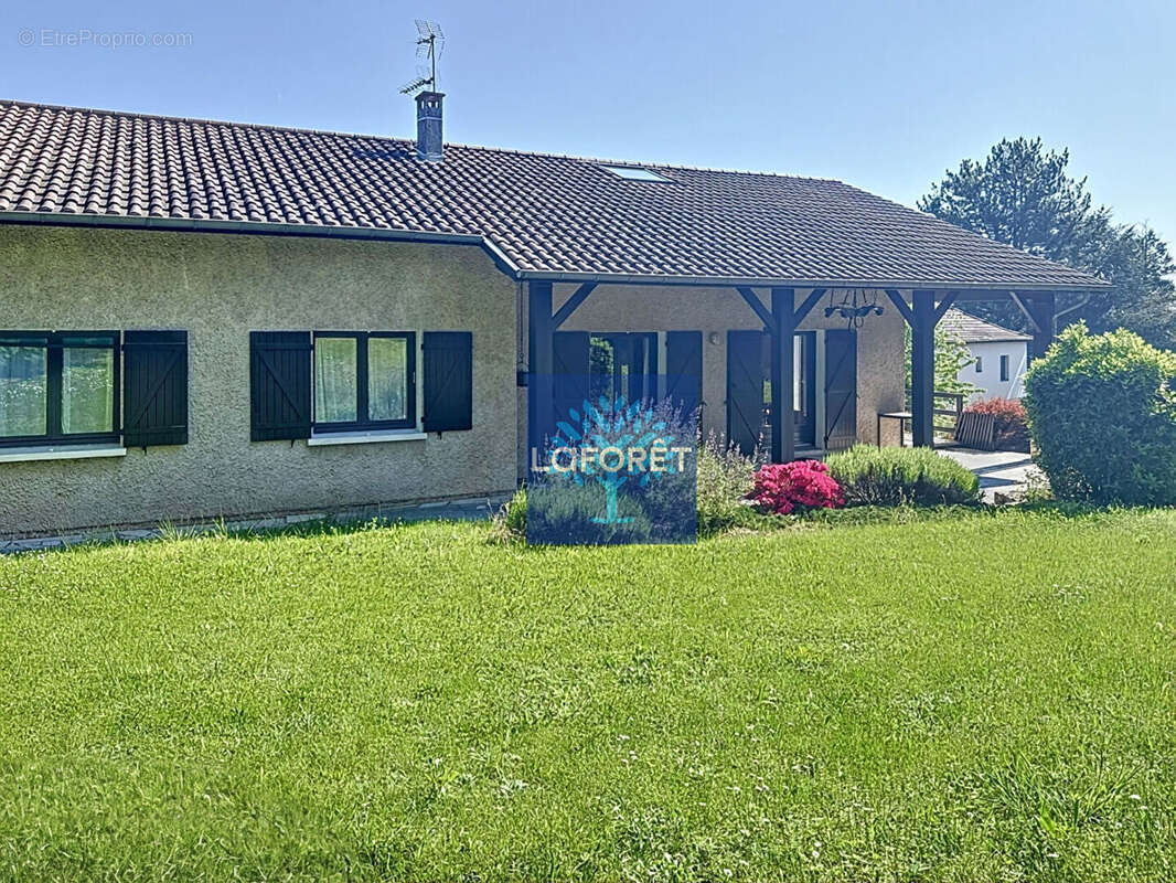 Maison à SAINT-GENIS-LAVAL