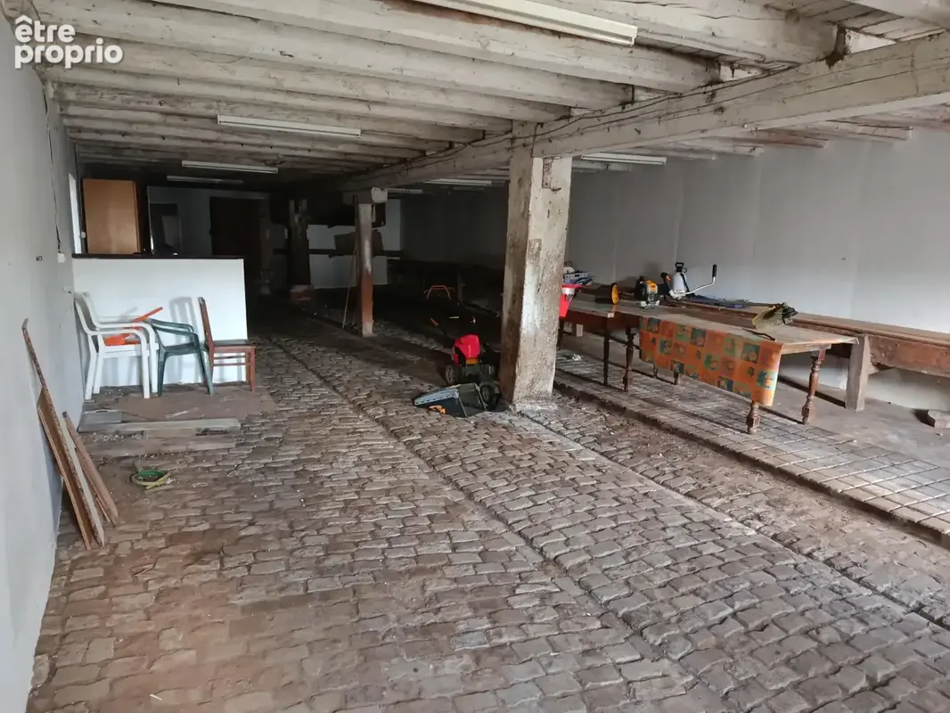 Ancienne ferme avec terrain et dépendances - photo 17