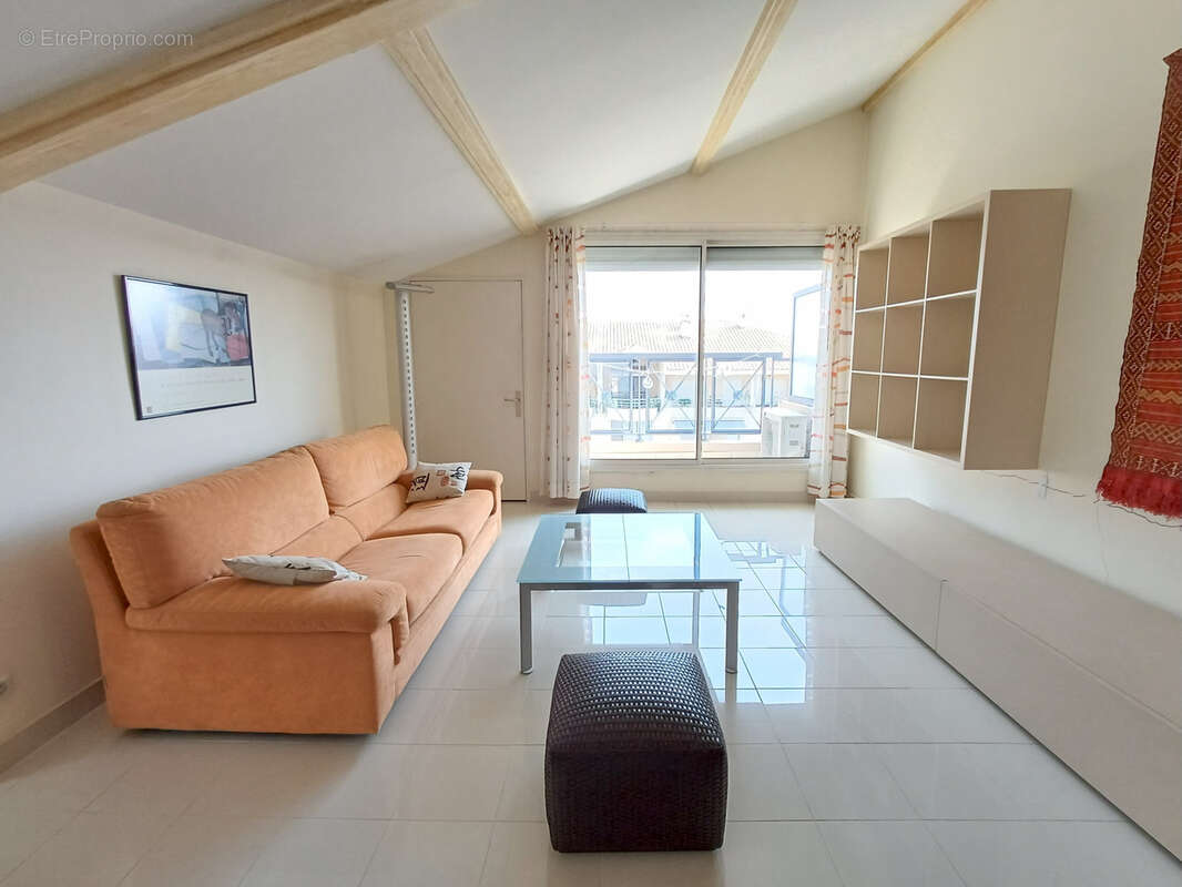Appartement à FREJUS