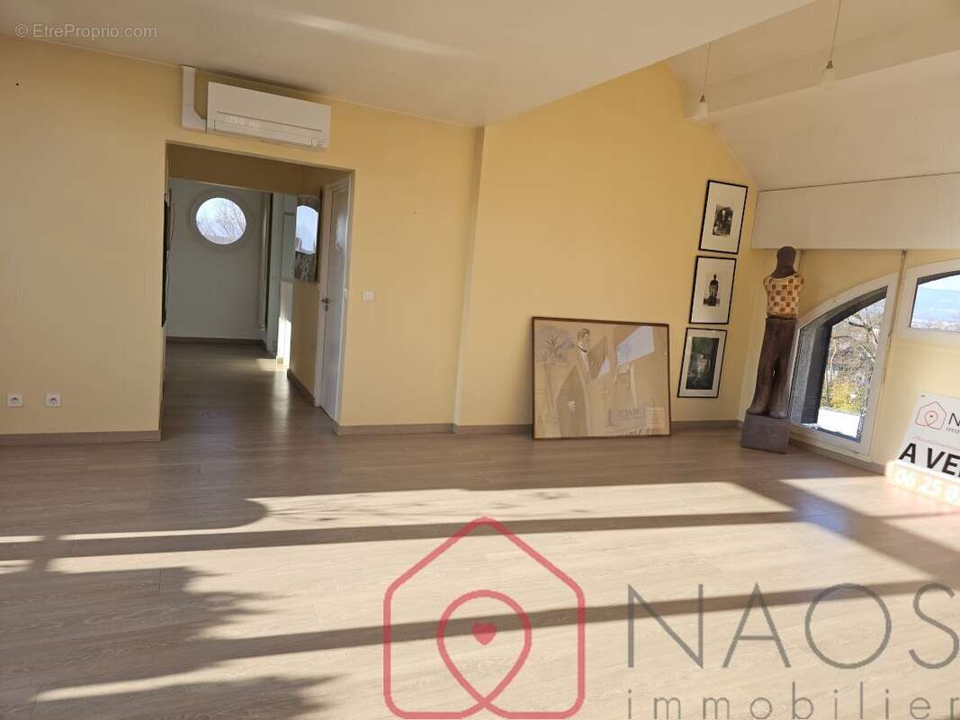 Appartement à ARCHAMPS