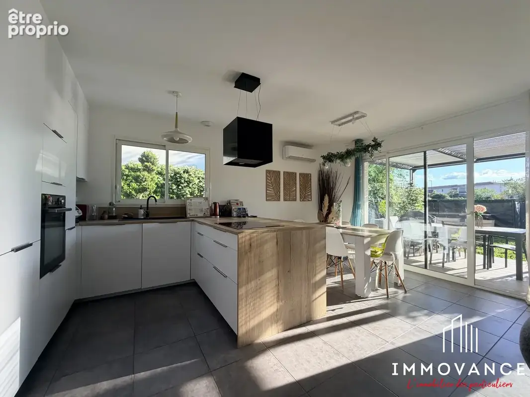 Maison 4 pièces 98 m² à vendre à Saint-Drezery (34160) - photo 4