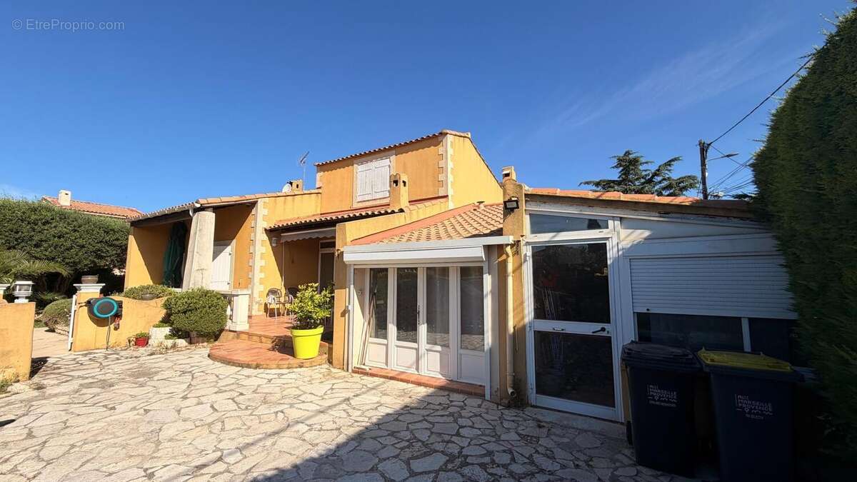 Photo 2 - Maison à MARIGNANE