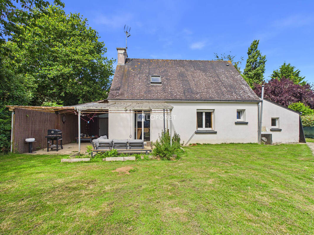 Maison à COMBRIT