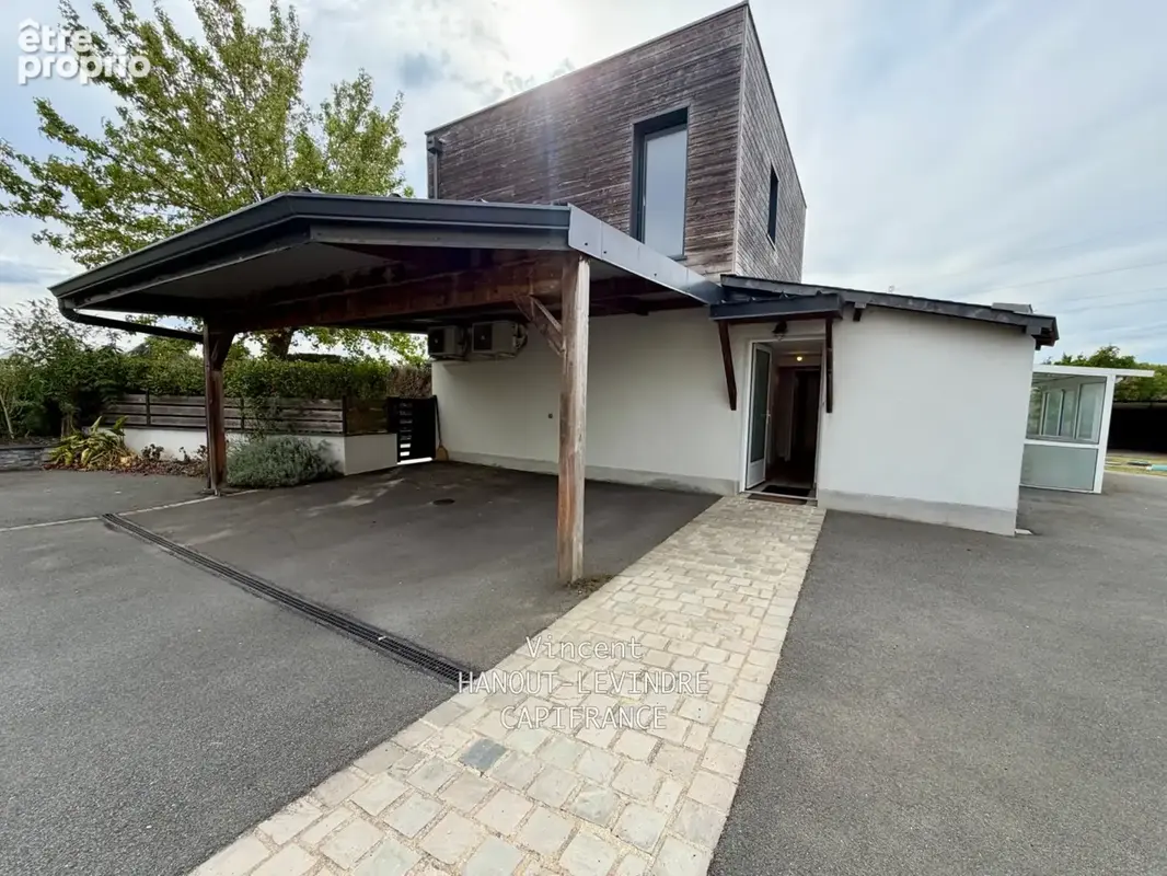 Maison à vendre 6 pièces SAINT BARTHELEMY D'ANJOU (49) - photo 8