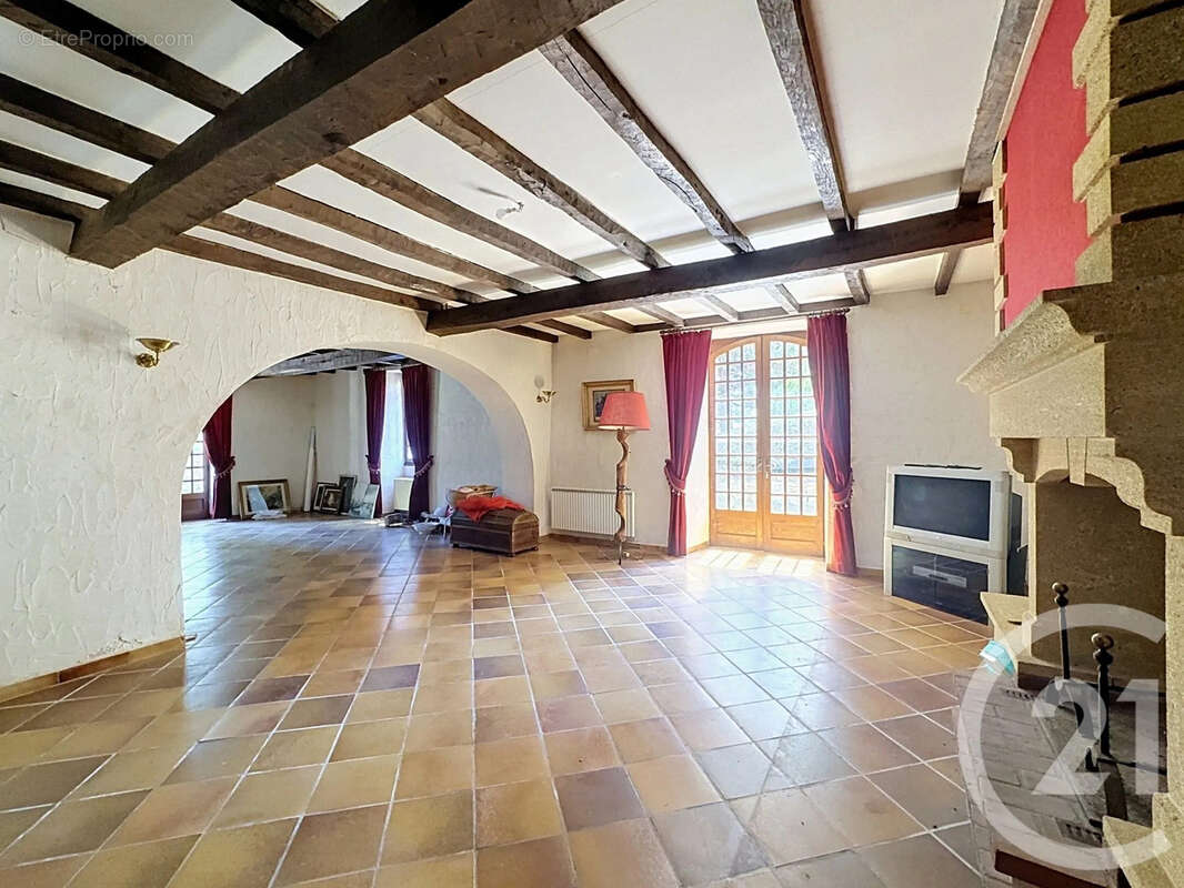 Maison 288 m² à Vic-Fezensac  - photo 8
