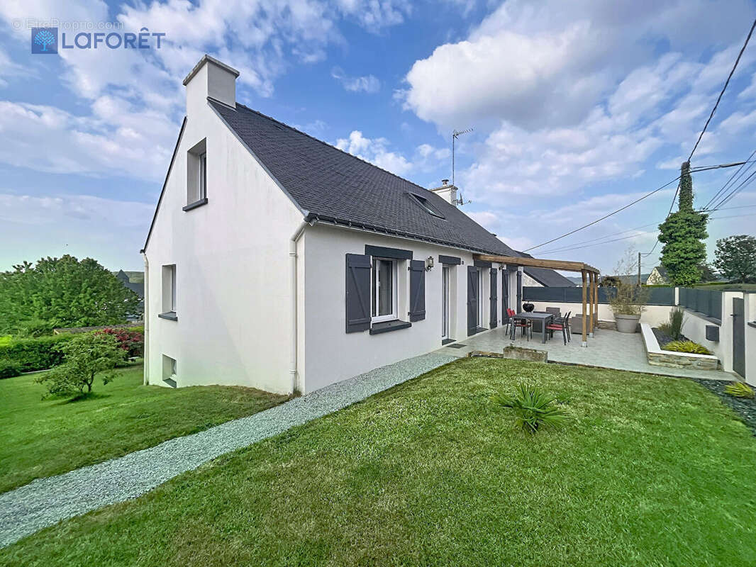 Maison à PLUMELIN