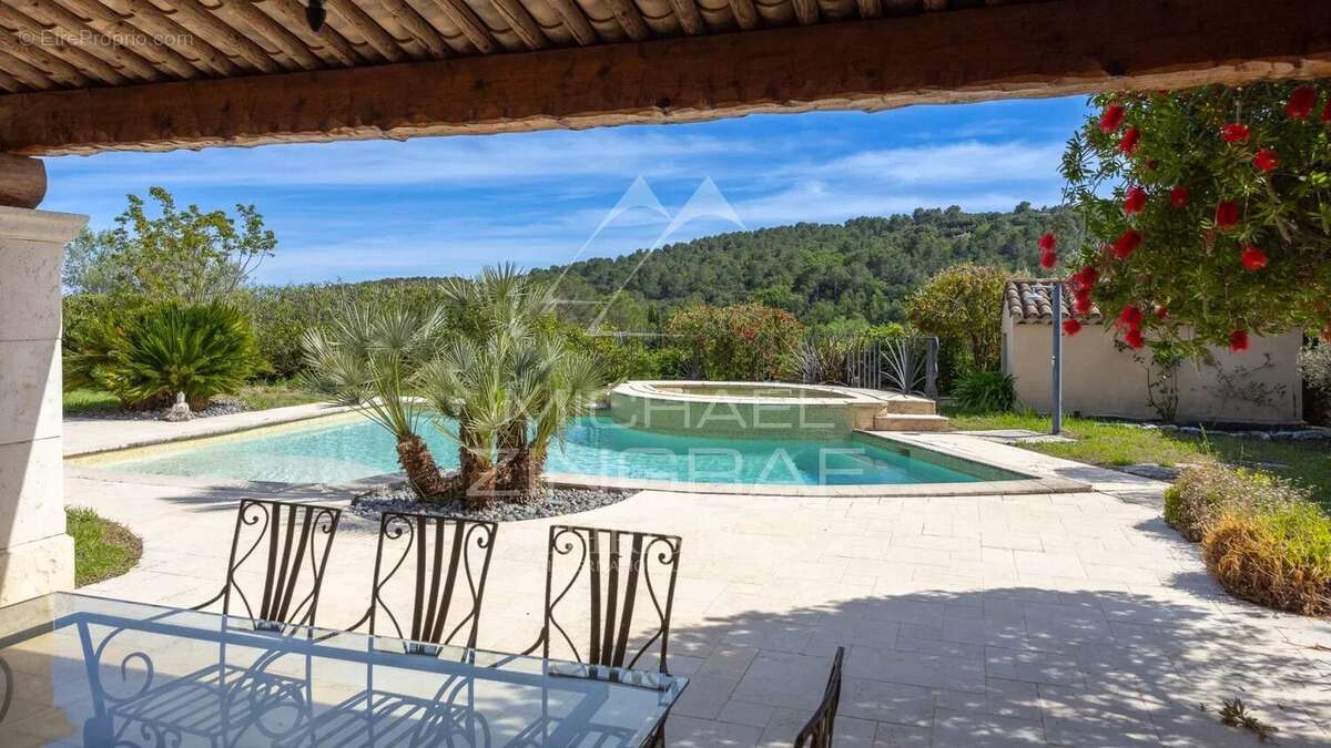 Maison à OPIO