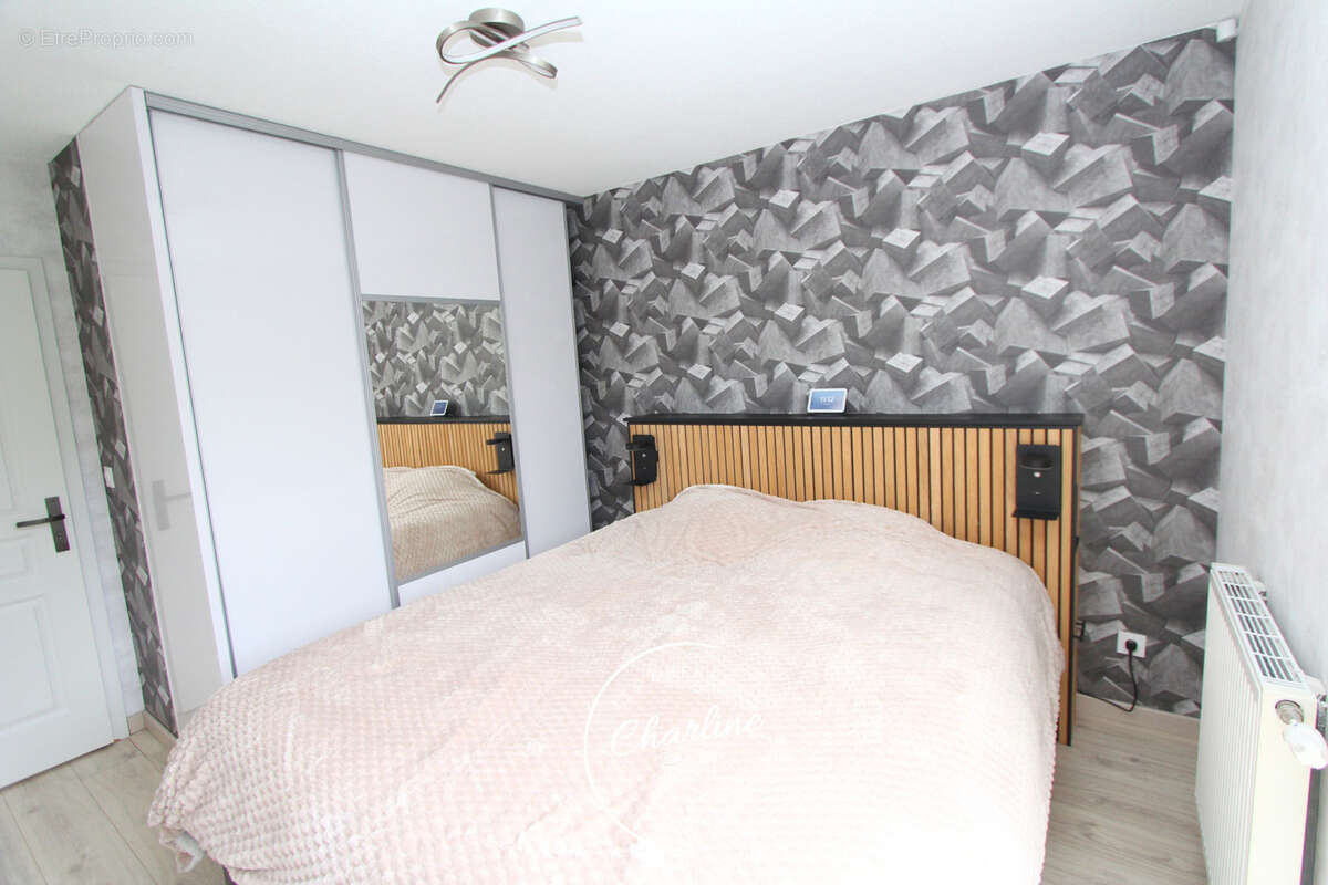 Appartement à SAINTE-MARIE-AUX-CHENES