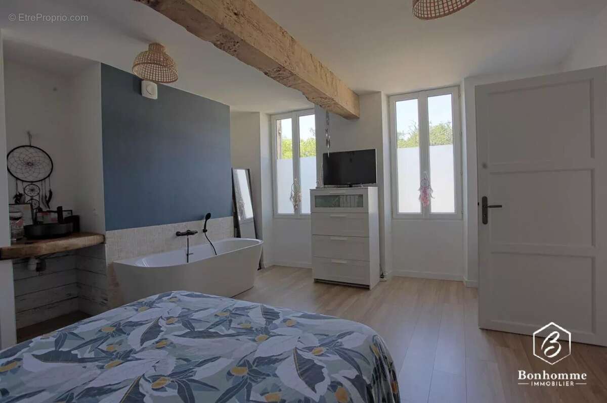Maison 5 pièces - 133 m² · Saint-Selve - photo 4