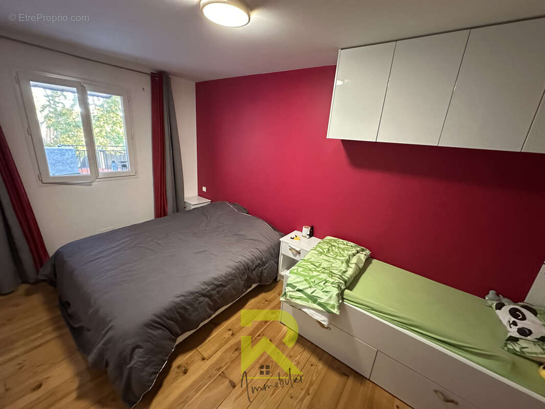 Bar Pub licence IV et ses 2 appartements - photo 28