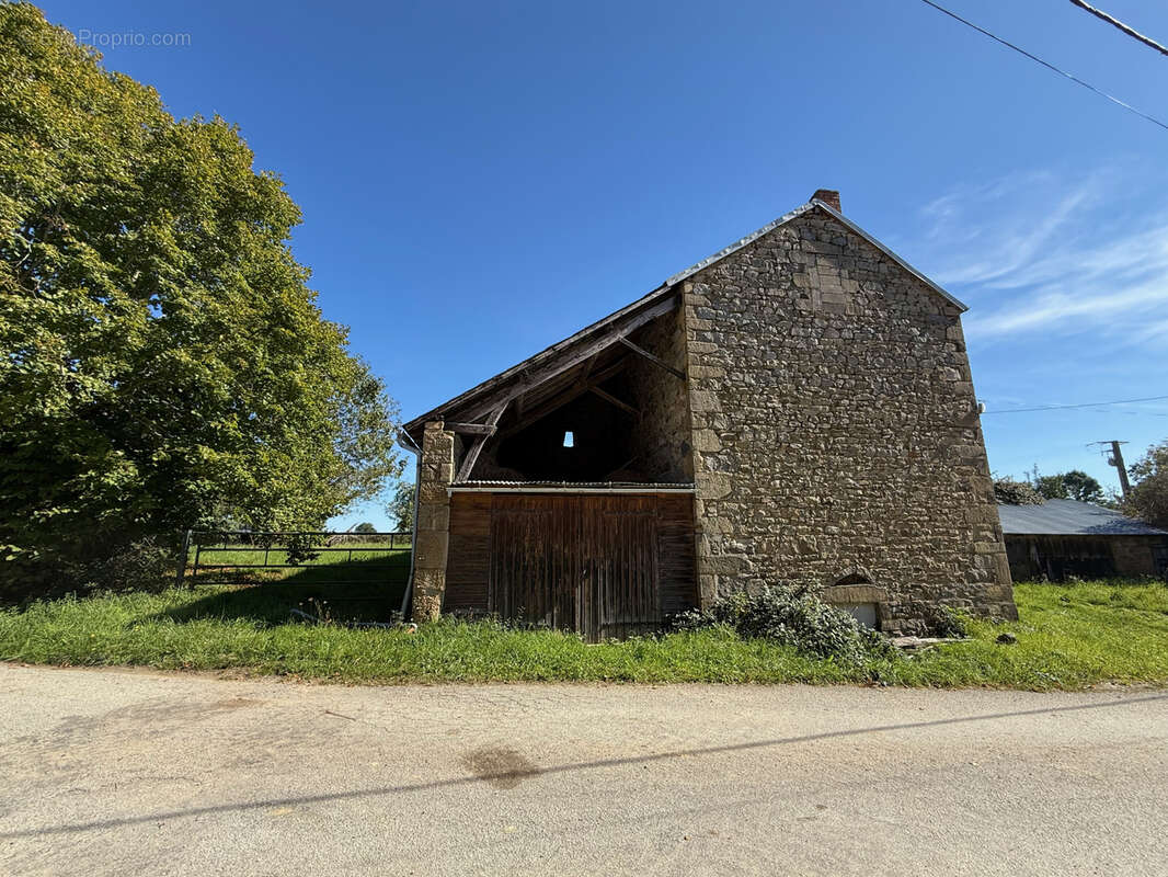 Maison à BUSSIERES