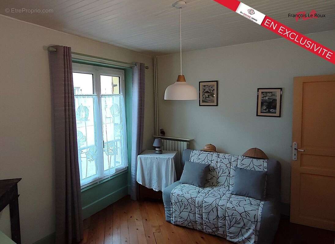 Maison à FOLLAINVILLE-DENNEMONT