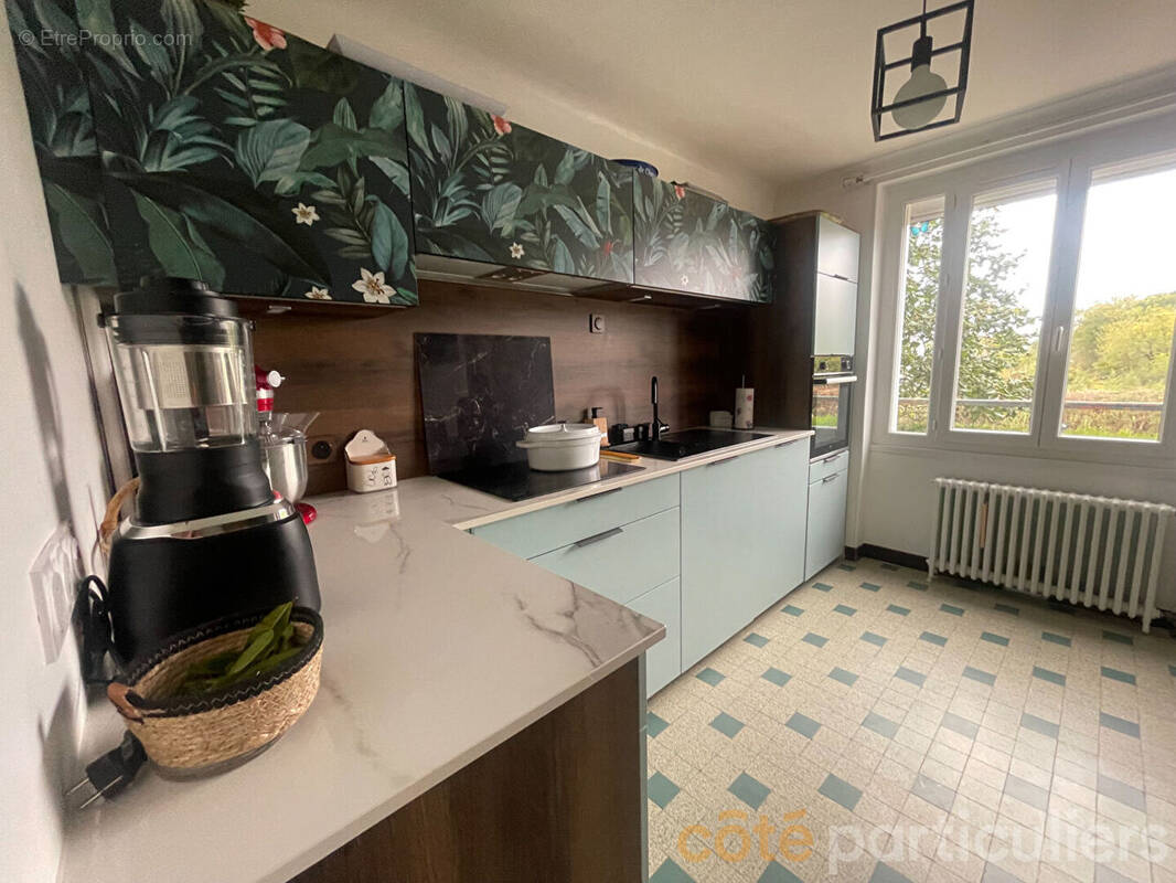 Maison à CHEZAL-BENOIT