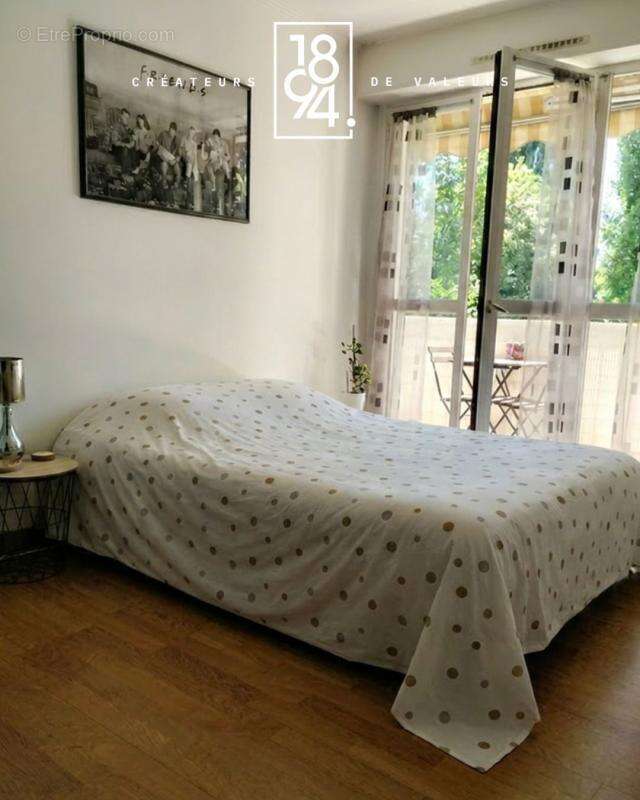 Appartement à MEYLAN