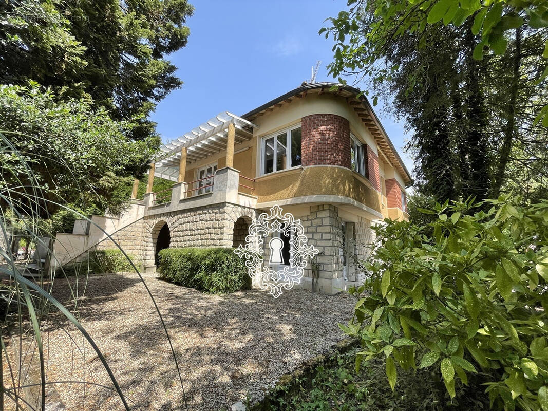 Maison à DONNEMARIE-DONTILLY