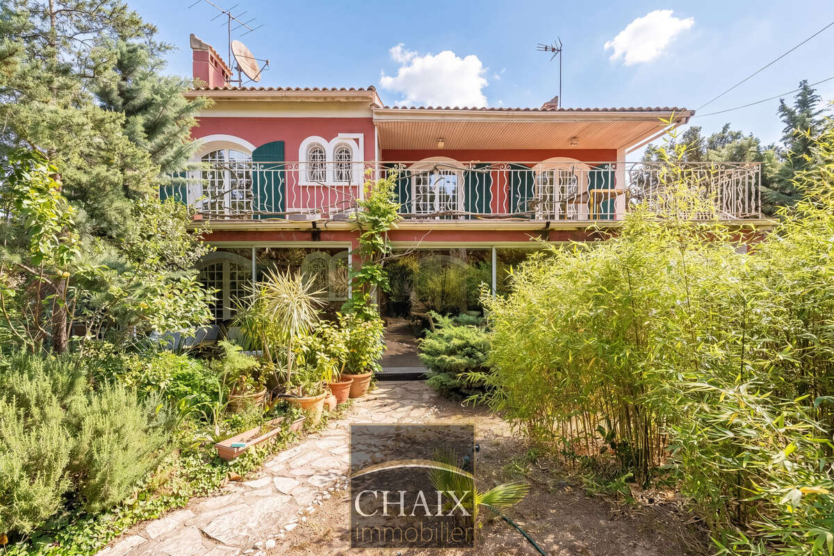 Maison à ROQUEFORT-LA-BEDOULE