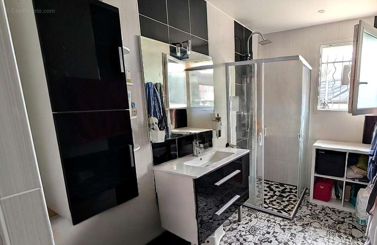 Maison 90 m² à Saint-Rambert-D'albon  - photo 9