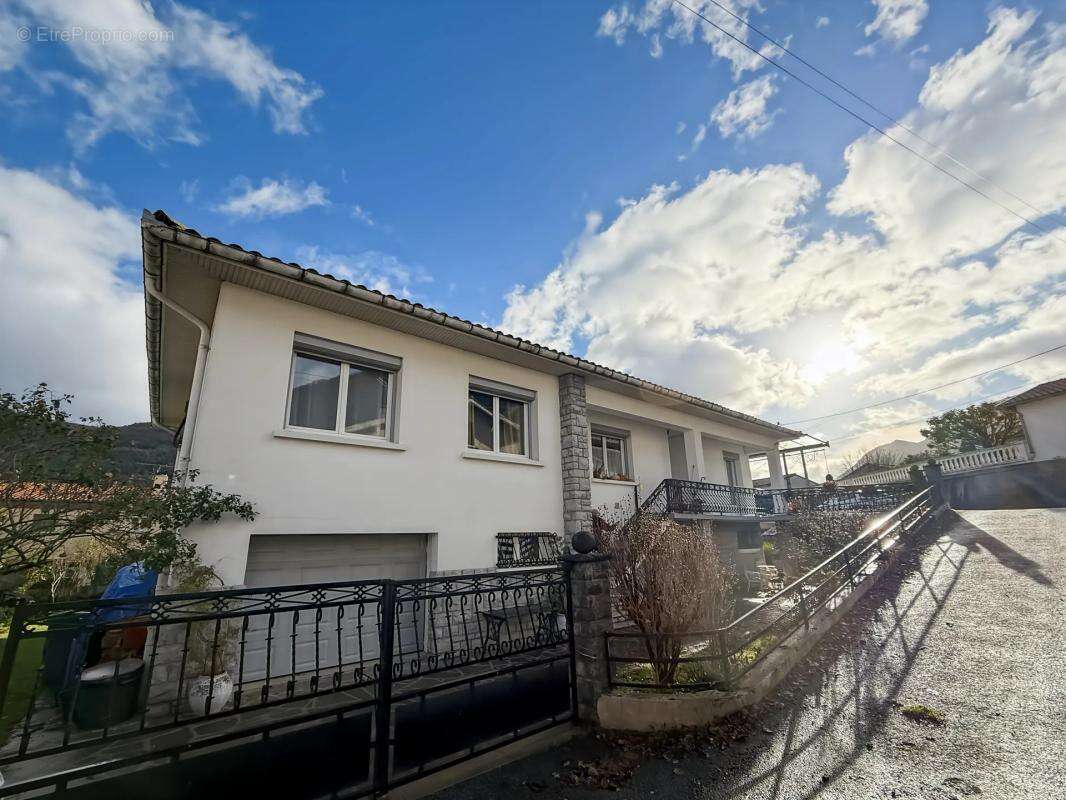 Maison à TARASCON-SUR-ARIEGE