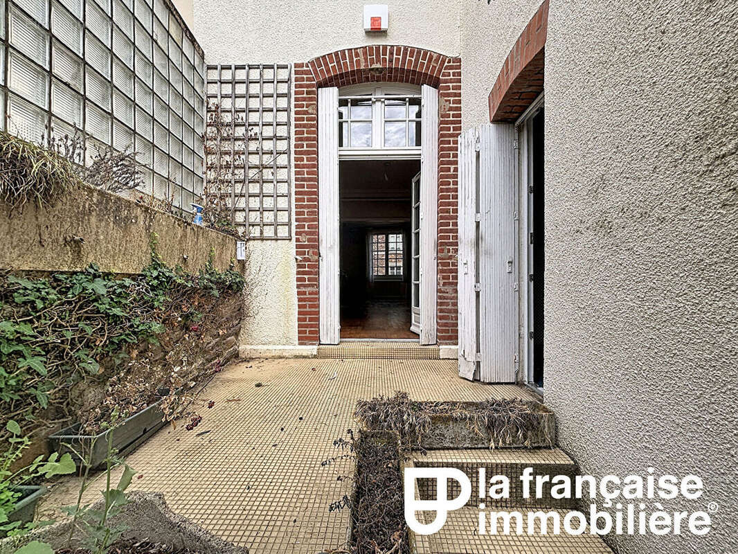 Maison de caractère de 139 m², volumes généreux et modulables, fort potentiel - photo 6