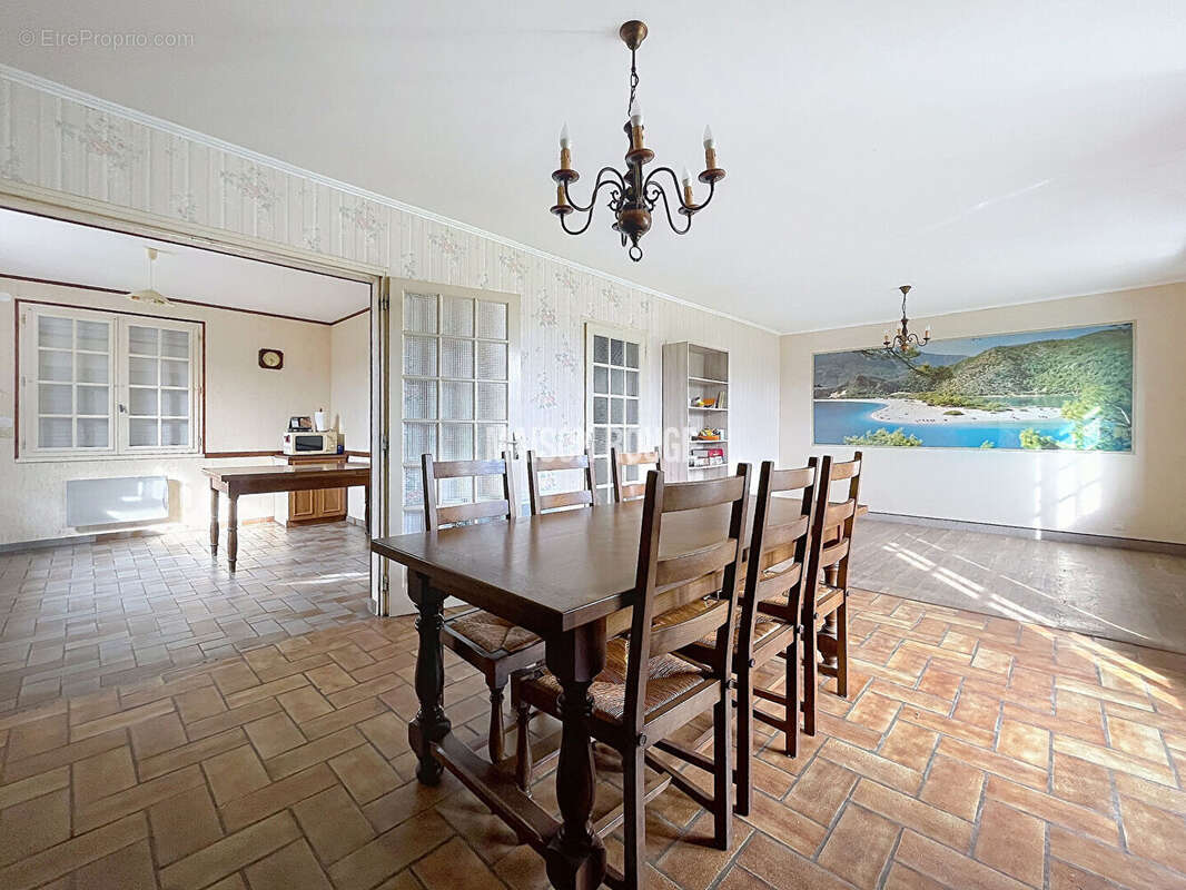Maison à SAINT-PIERRE-DE-PLESGUEN