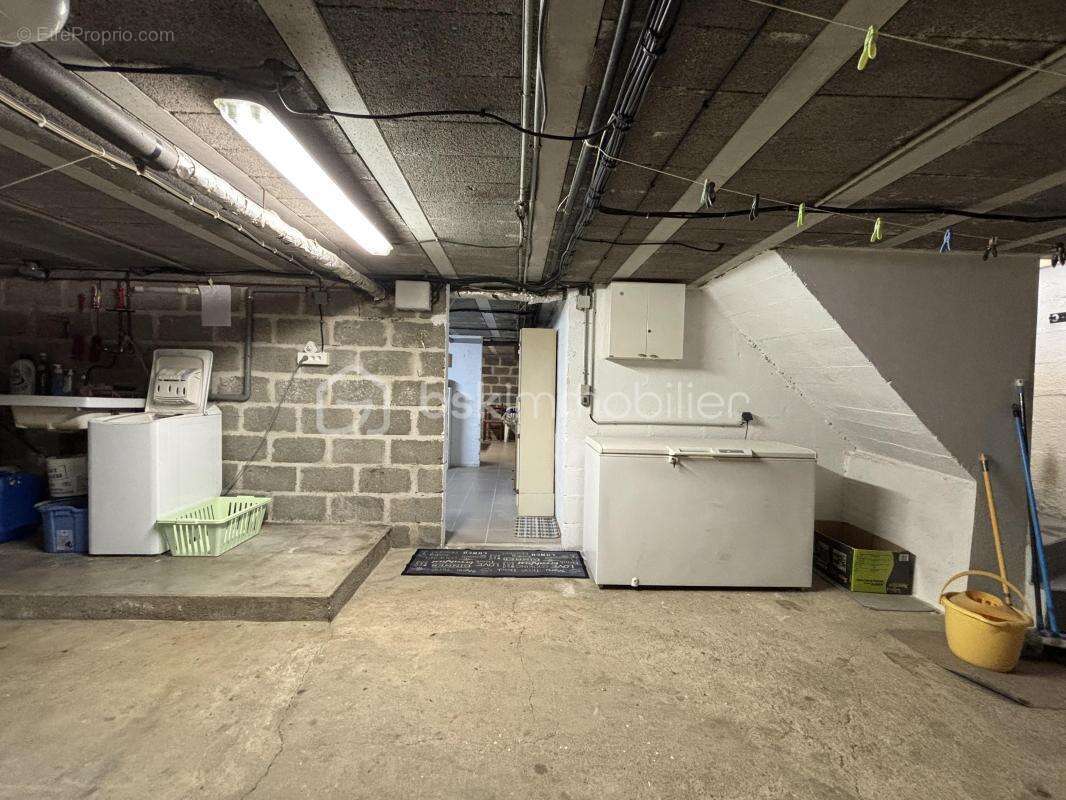 Maison à DANGE-SAINT-ROMAIN