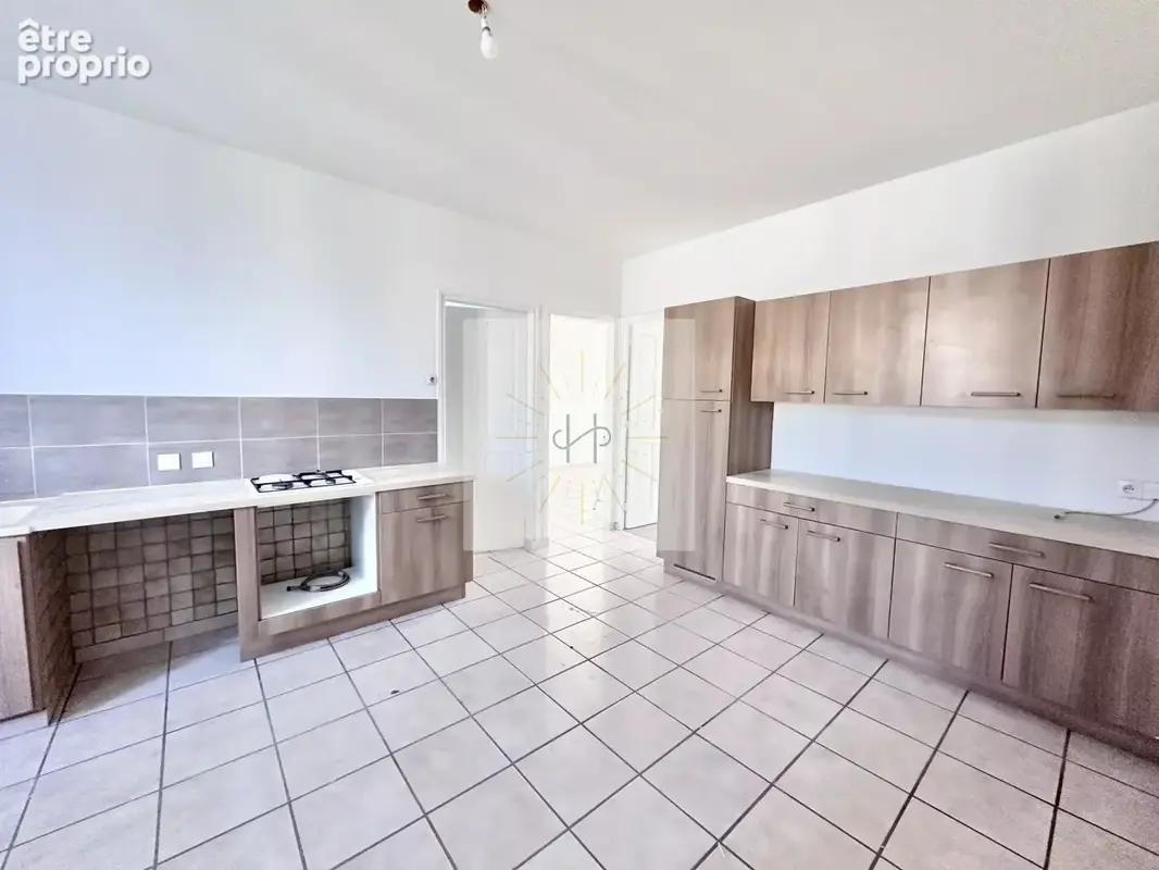 Appartement 66 m² à Le Teil  - photo 3