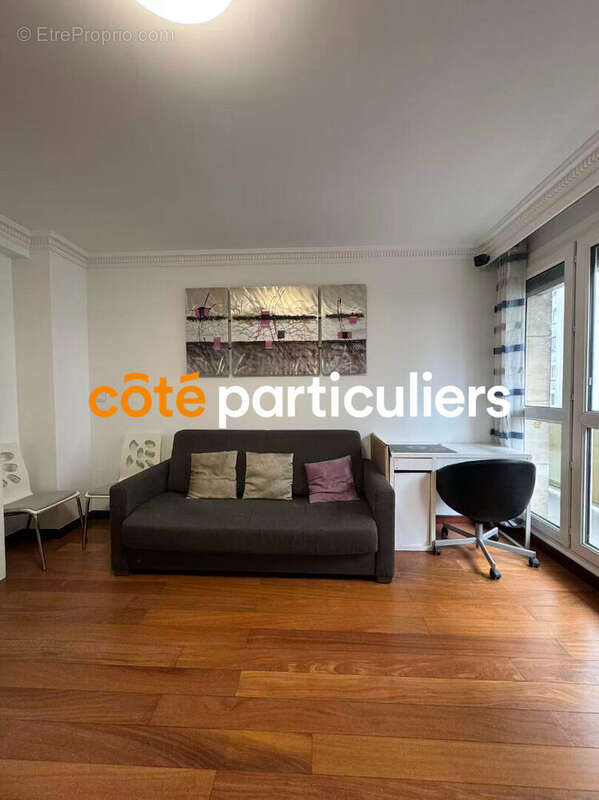 Appartement à PARIS-19E
