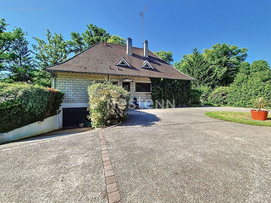 Maison Lamorlaye 7 pièce(s) 226 m2, parc 4000 m² avec piscine chauffée - photo 18