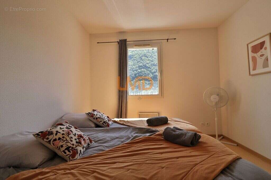 Appartement à AVENE