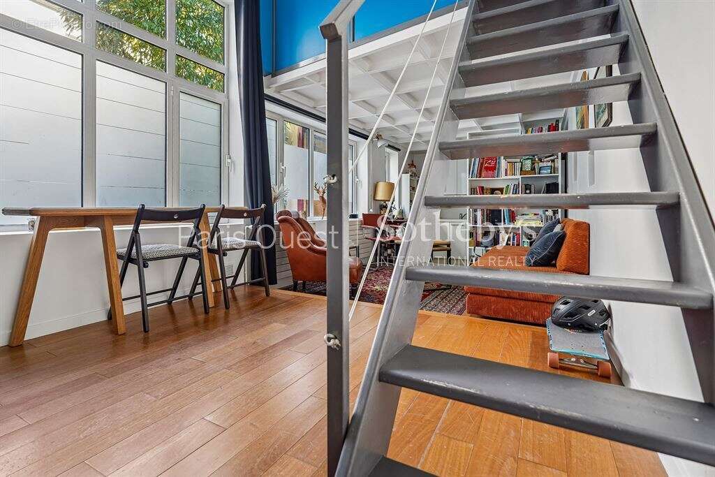 Appartement à NEUILLY-SUR-SEINE