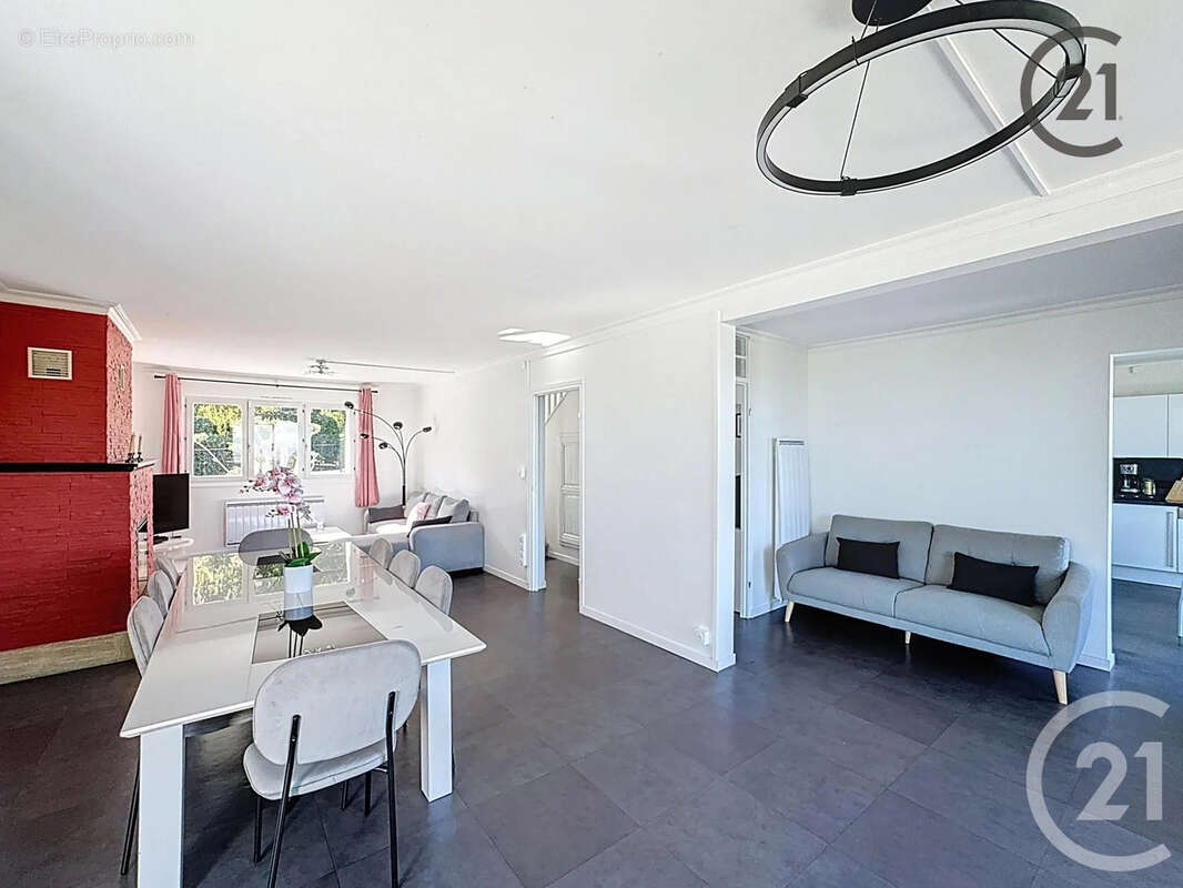 Maison à VILLERS-ALLERAND