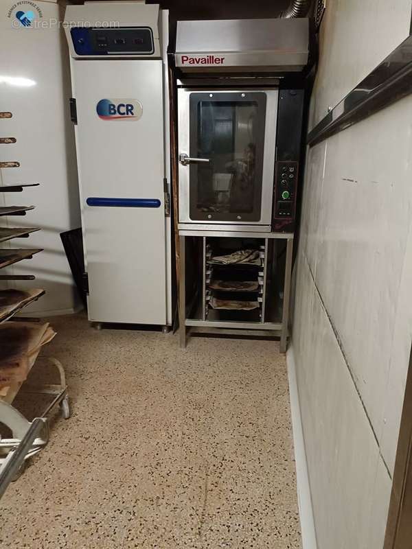 Commerce à LATOUR-DE-FRANCE