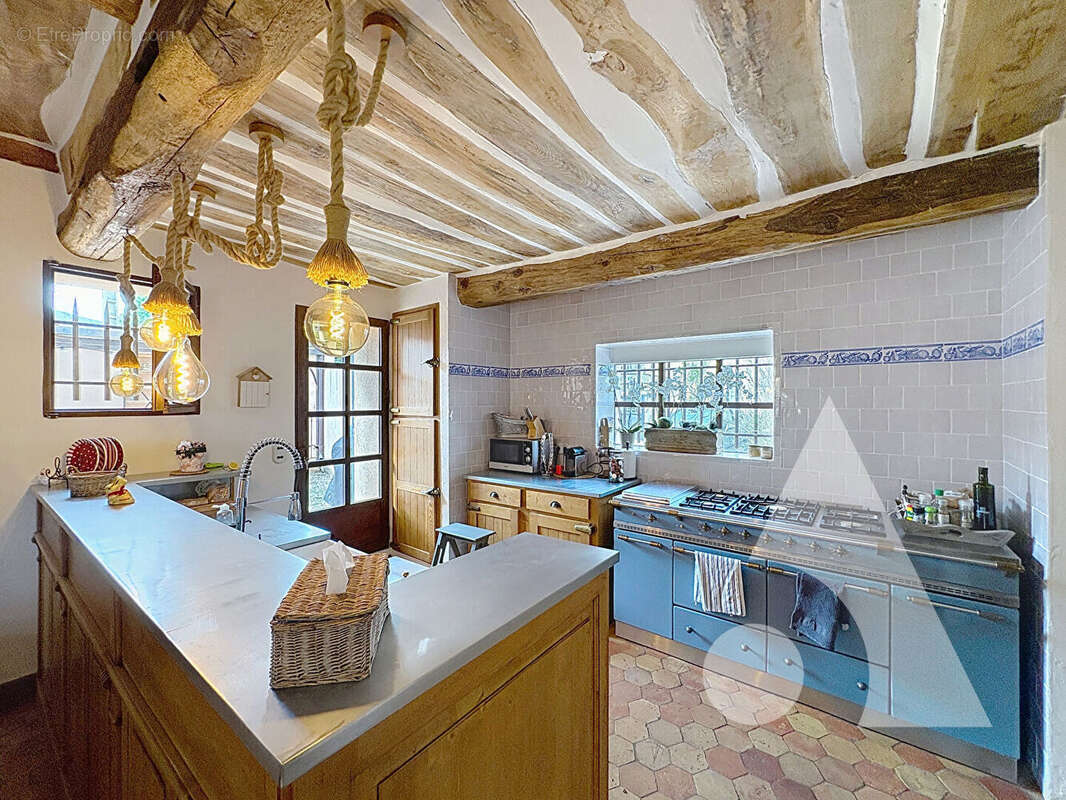 Maison à LE CANNET-DES-MAURES