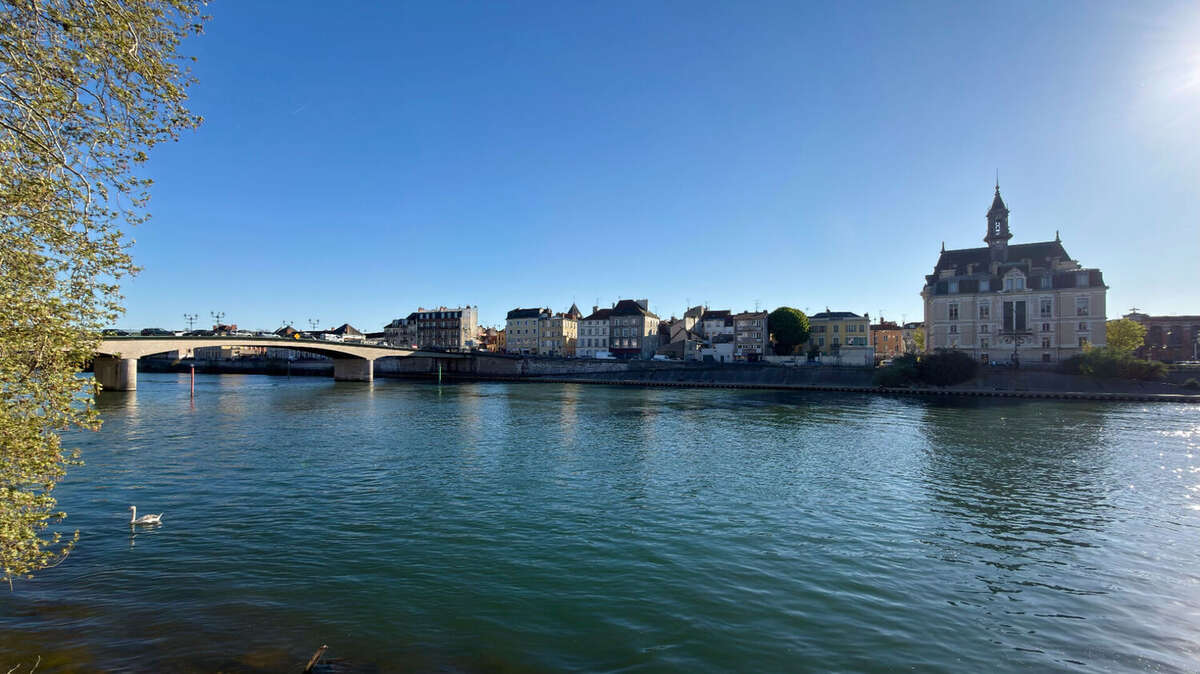 Appartement à CORBEIL-ESSONNES