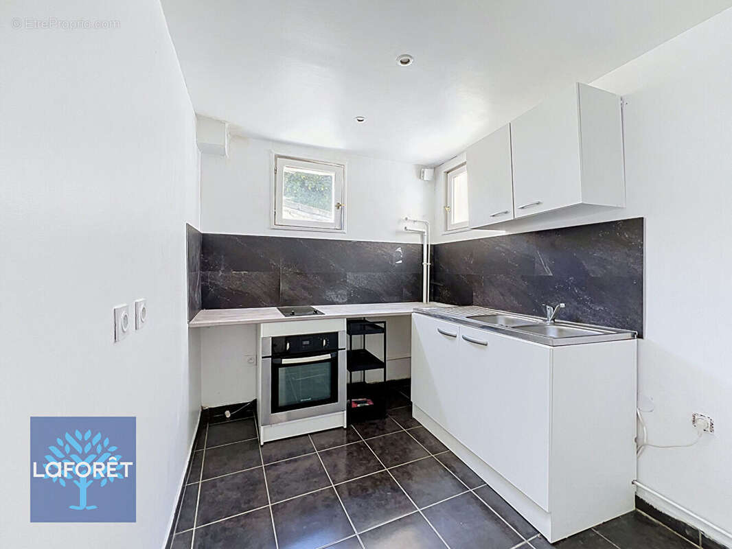 Appartement à CORBEIL-ESSONNES