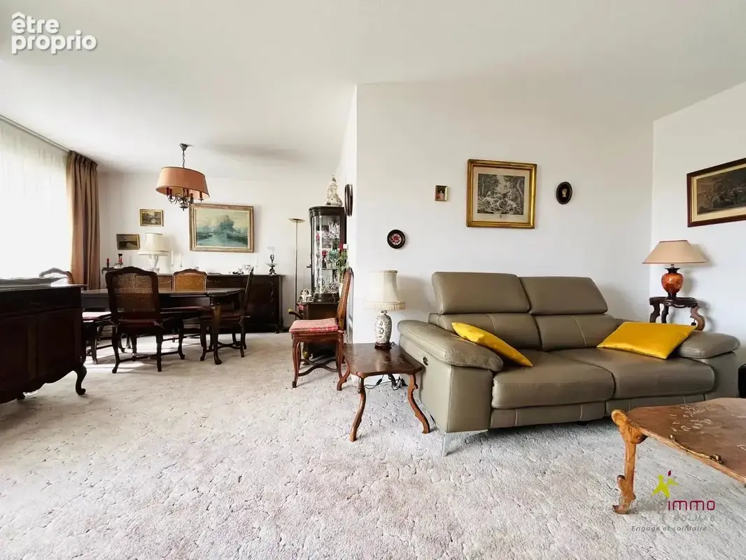 COLMAR – 4 pièces de près de 100m² avec balcon, cave et par - photo 3